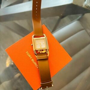 NEW WATCH TORY BURCH